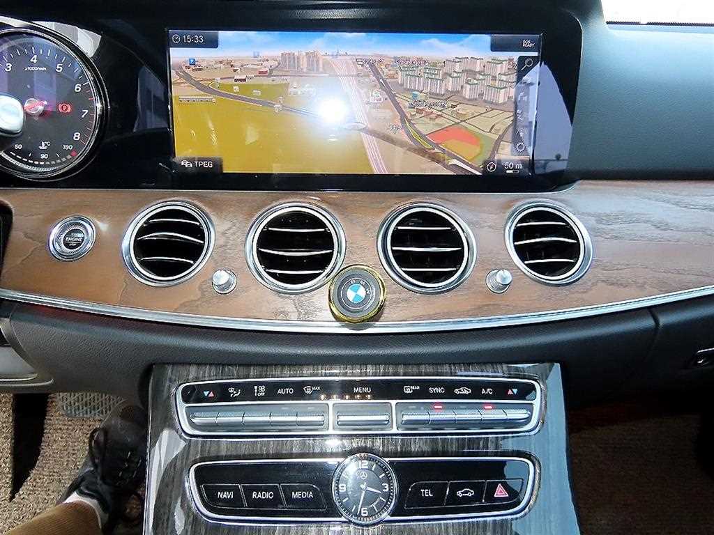 Mercedes Benz E class 2018 Negro - Importación desde Corea - HF Imports Iquique - Foto 14