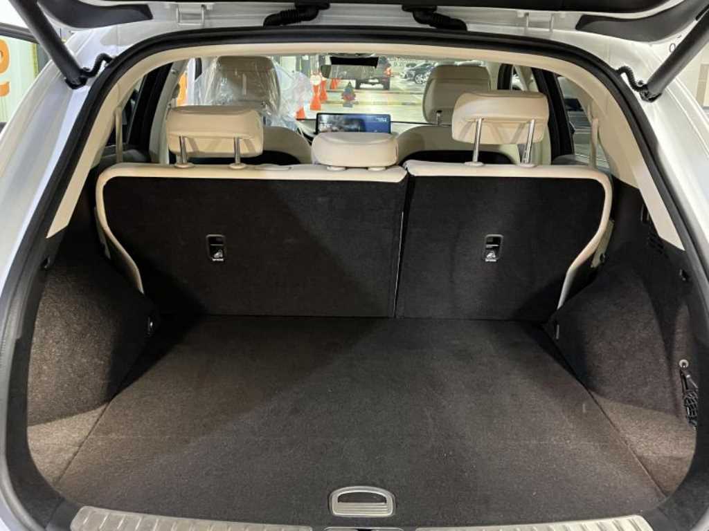 Genesis GV70 - Vista 7