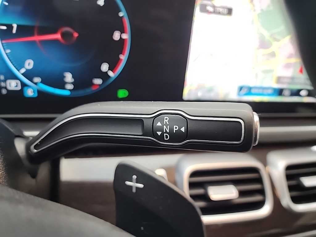 Mercedes Benz GLE Class - Vista 8