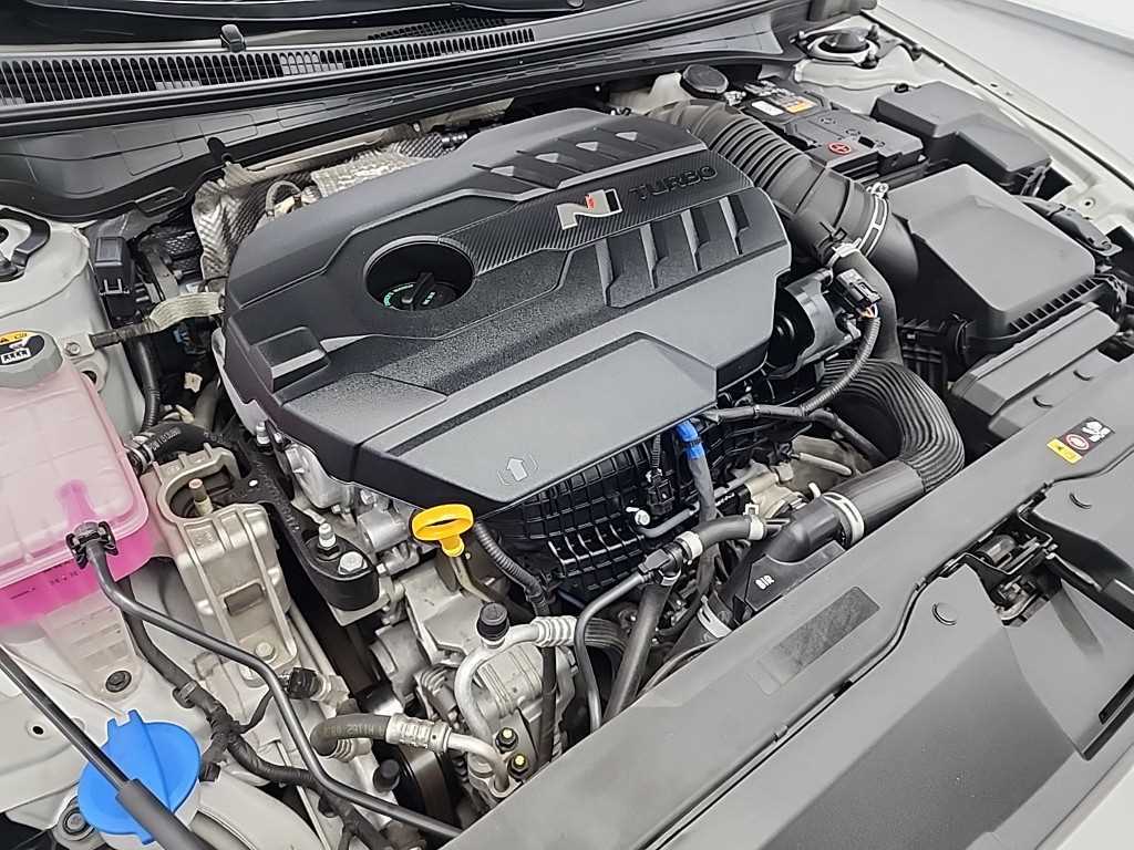 HYUNDAI Avante - Vista 6