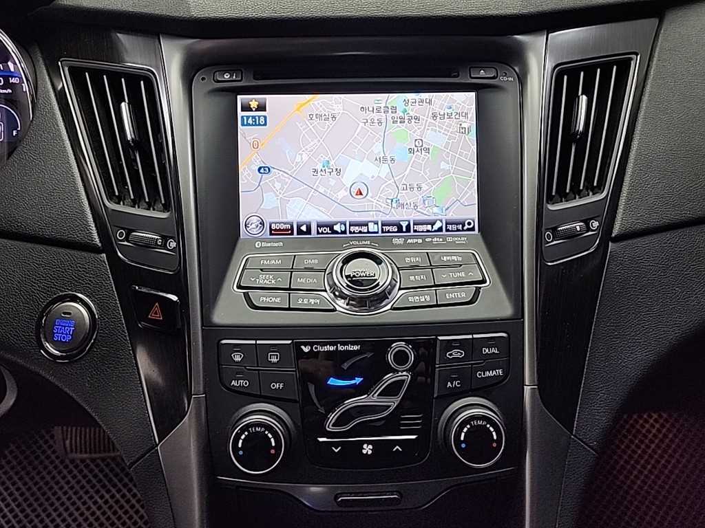 HYUNDAI Sonata - Vista 10