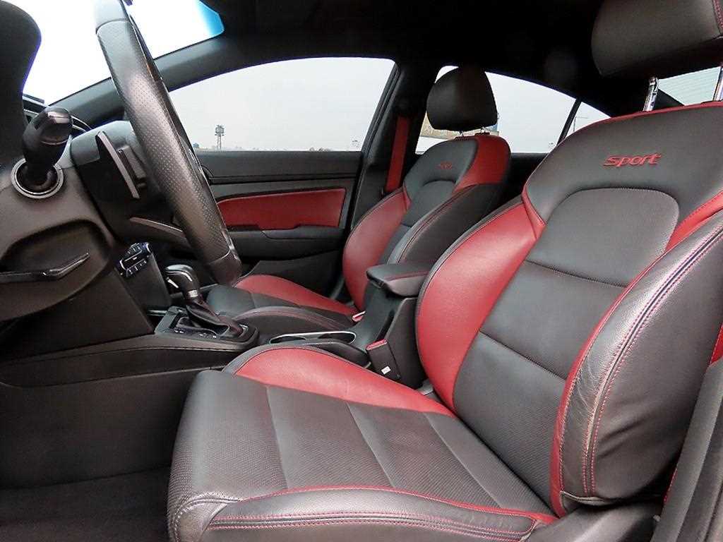 HYUNDAI Avante - Vista 5