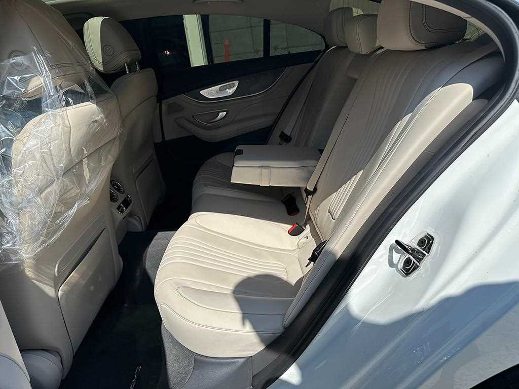 Mercedes Benz CLS Class - Vista 6