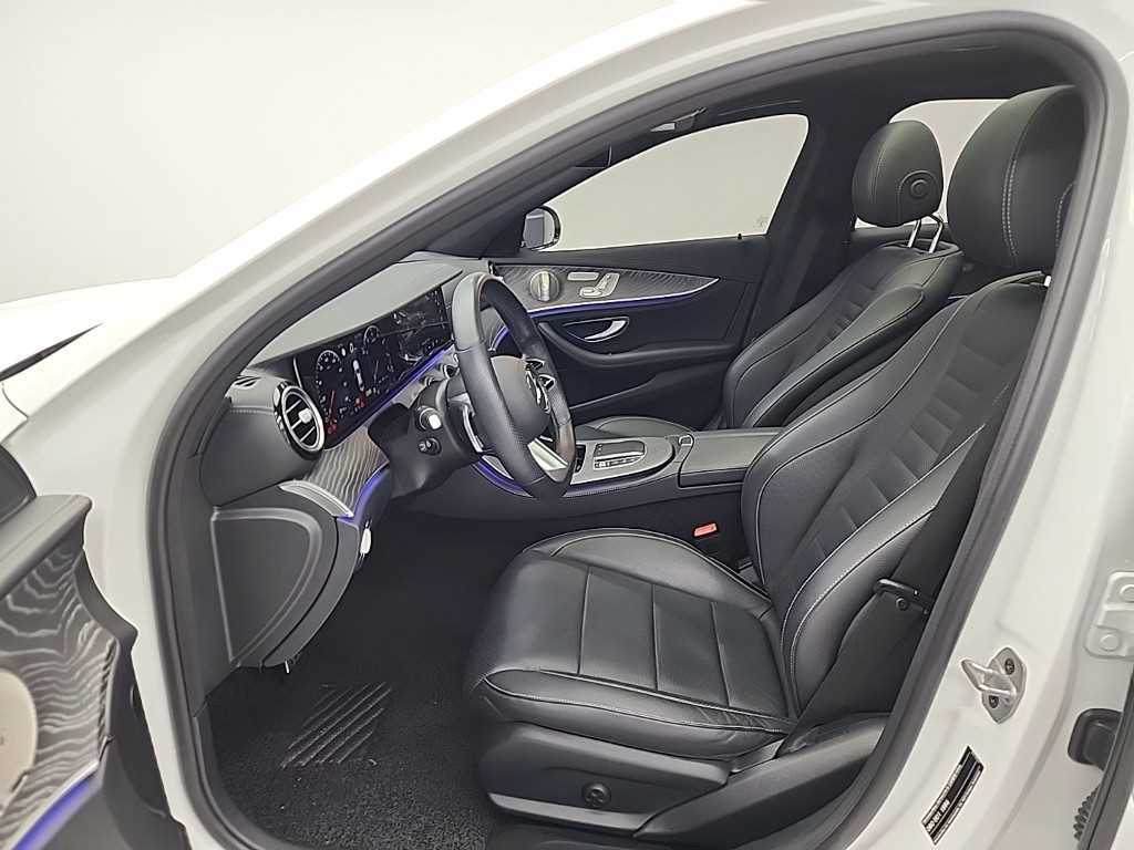 Mercedes Benz E class - Vista 11