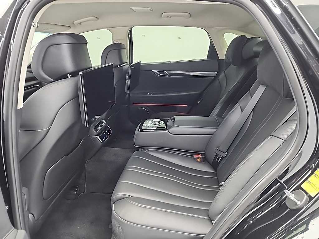 Genesis G80 - Vista 12