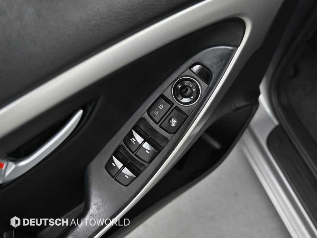 HYUNDAI i30 2014 Gris - Importación desde Corea - HF Imports Iquique - Foto 15