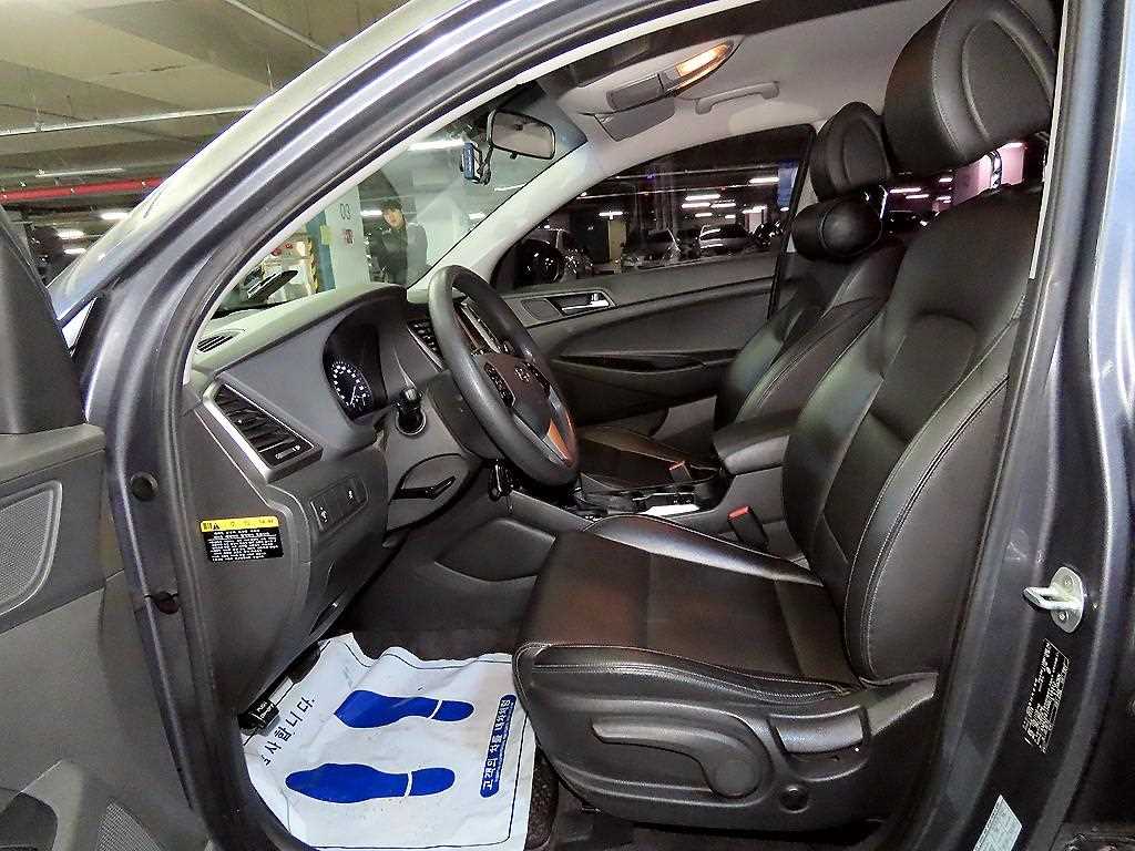 HYUNDAI Tucson - Vista 6