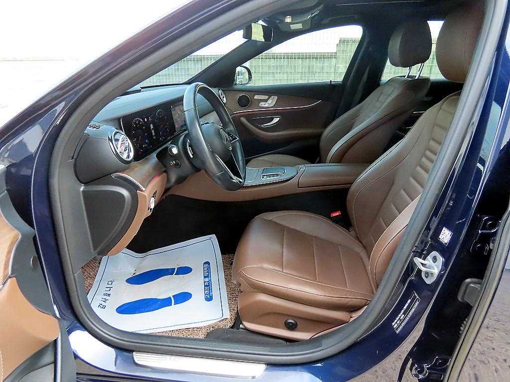 Mercedes Benz E class - Vista 5