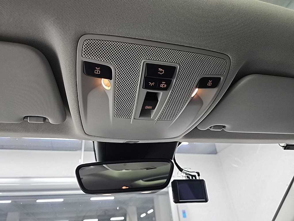 Mercedes Benz GLA Class 2017 Plateado - Importación desde Corea - HF Imports Iquique - Foto 17