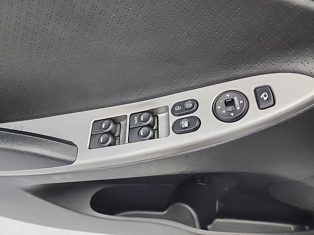 HYUNDAI Accent 2016 Blanco - Importación desde Corea - HF Imports Iquique - Foto 16