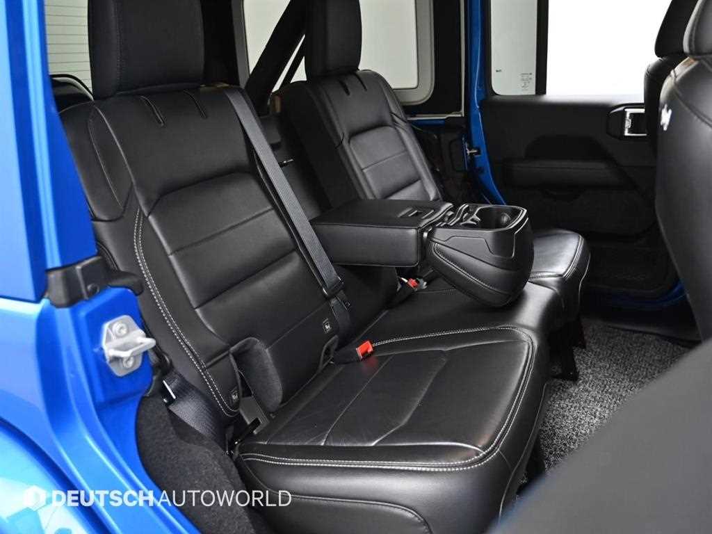 Jeep Wrangler - Vista 11