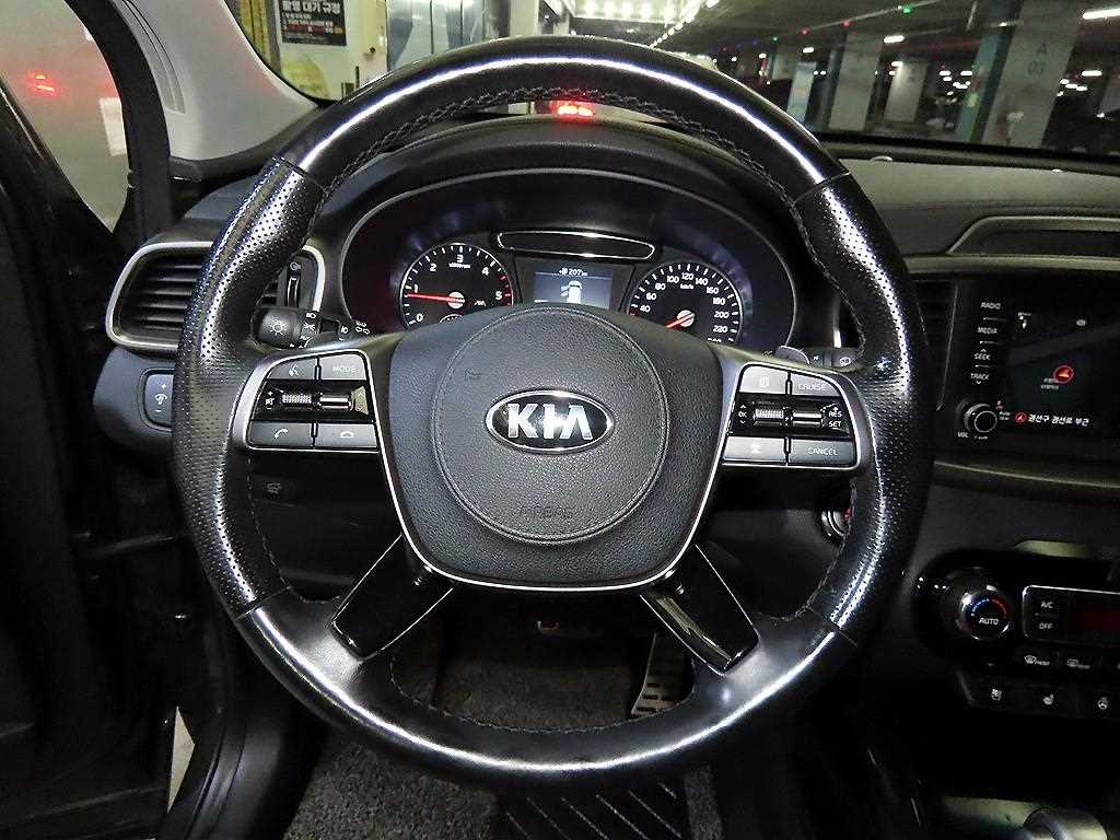 KIA Sorento - Vista 8