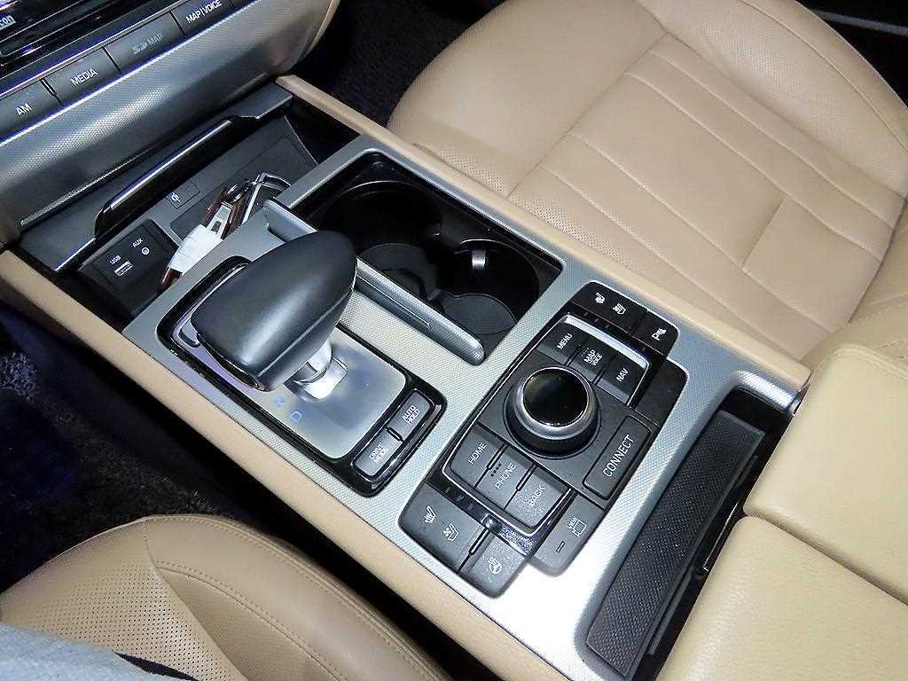 Genesis G80 - Vista 12