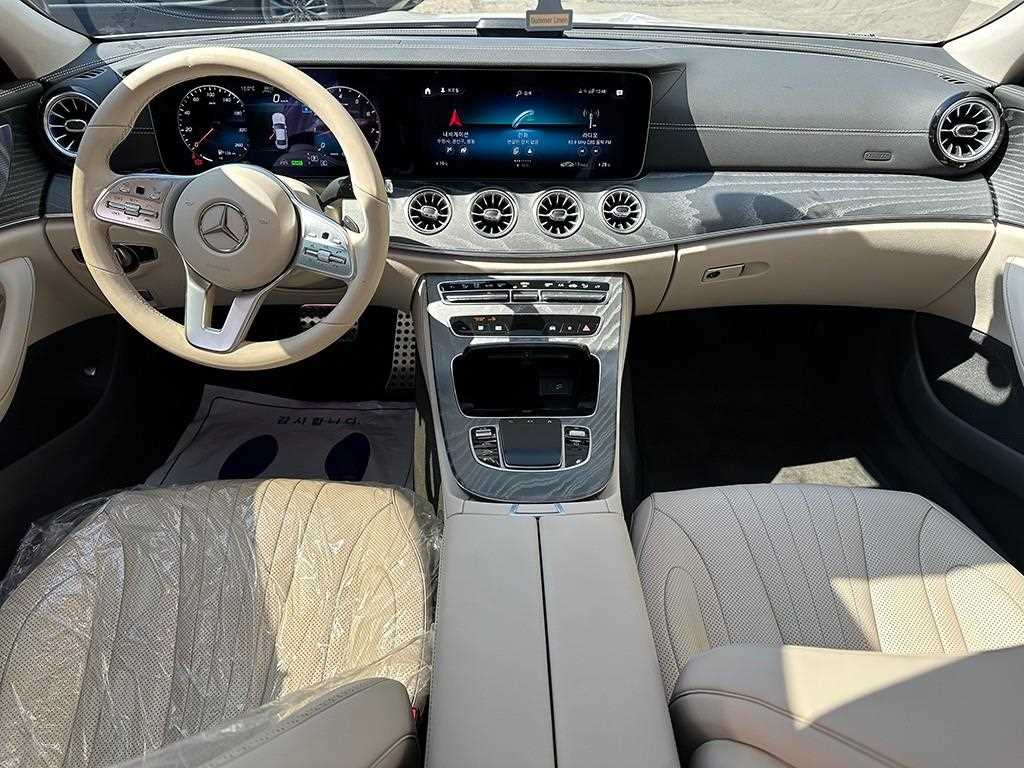 Mercedes Benz CLS Class - Vista 9