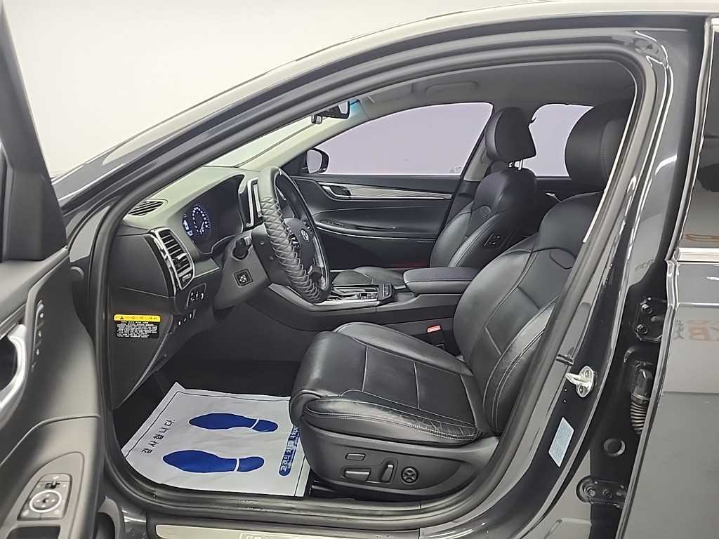 HYUNDAI Grandeur - Vista 11