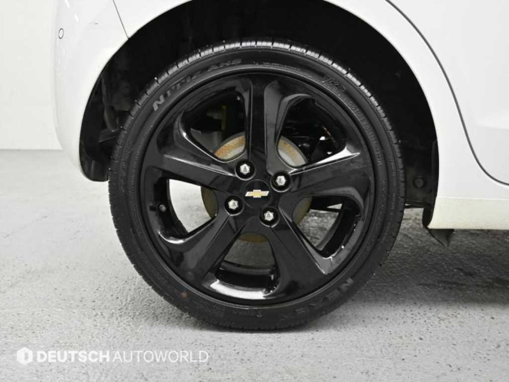 Chevrolet Spark - Vista 5