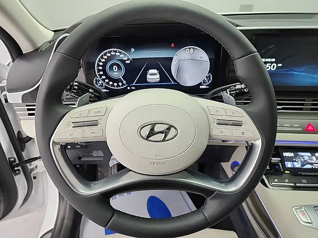 HYUNDAI Grandeur - Vista 9