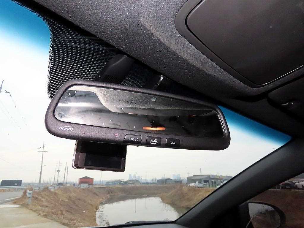 HYUNDAI Avante - Vista 12