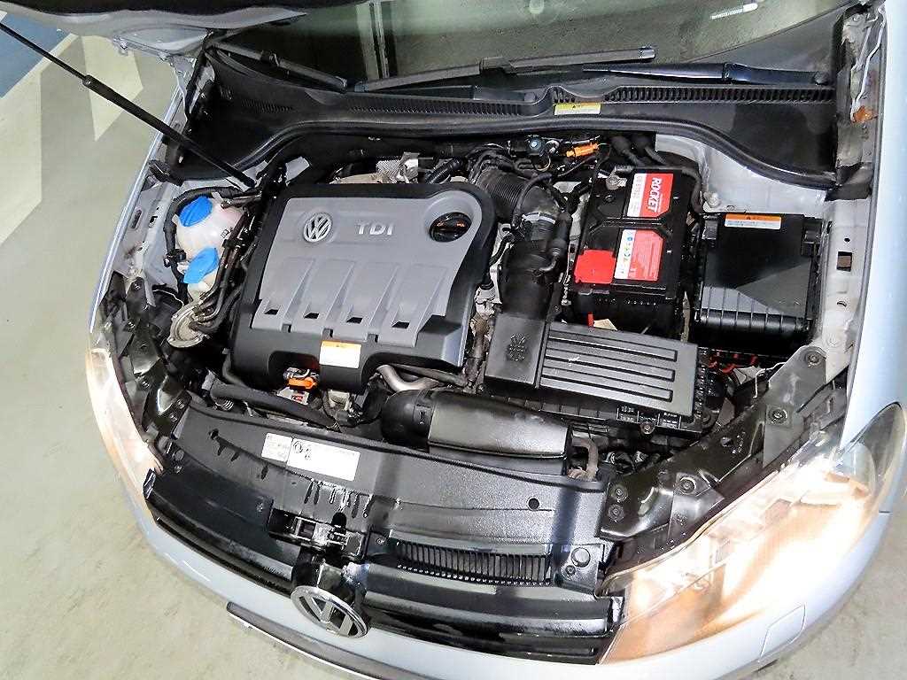 Volkswagen Golf 2013 Plateado - Importación desde Corea - HF Imports Iquique - Foto 17