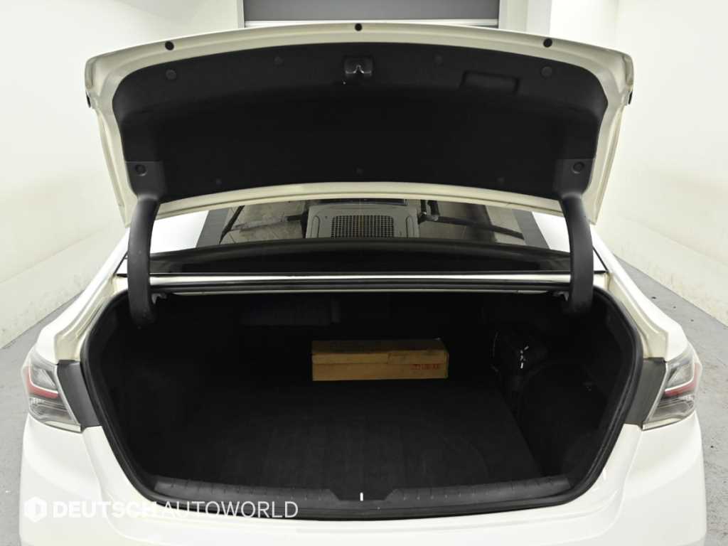 HYUNDAI Sonata 2018 Blanco - Importación desde Corea - HF Imports Iquique - Foto 19