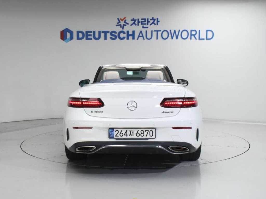 Mercedes Benz E class - Vista 4