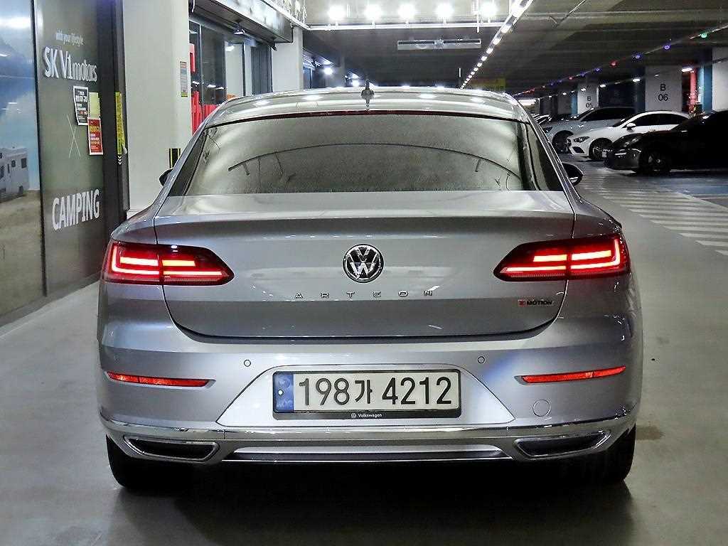 Volkswagen Arteon - Vista 5