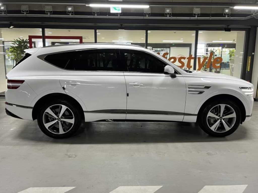 Genesis GV80 - Vista 4