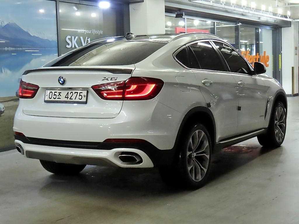 BMW X6 - Vista 4