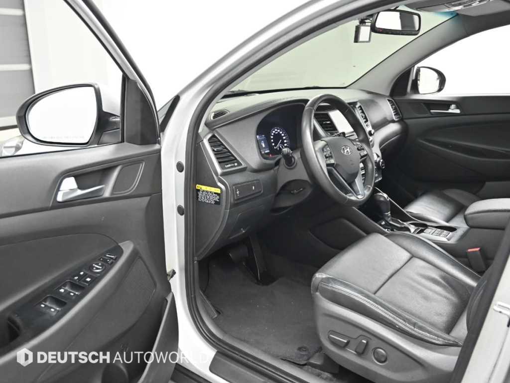 HYUNDAI Tucson - Vista 11