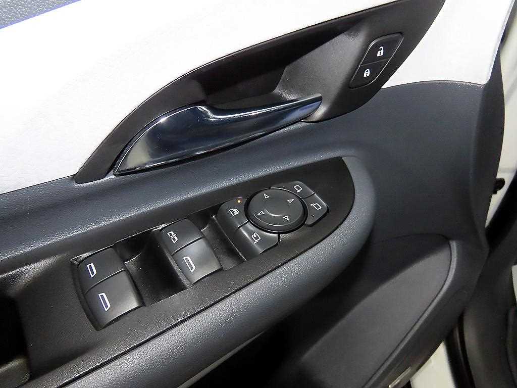 Chevrolet Bolt 2019 Blanco - Importación desde Corea - HF Imports Iquique - Foto 13