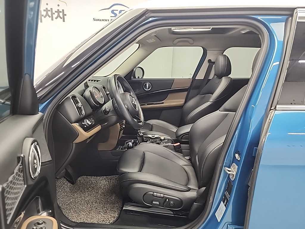 Mini Countryman - Vista 11