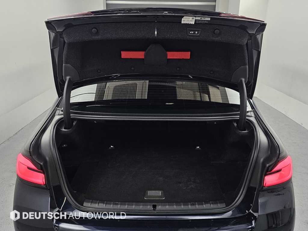 BMW 5 Series 2021 Negro - Importación desde Corea - HF Imports Iquique - Foto 19