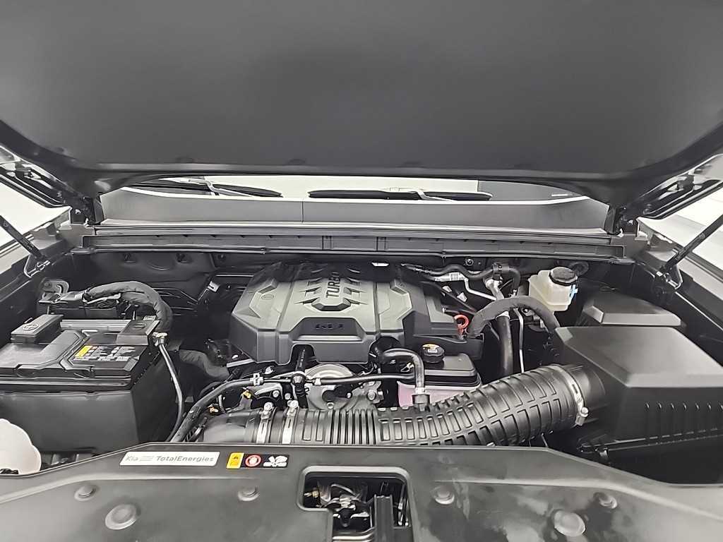 KIA Tasman - Vista 5