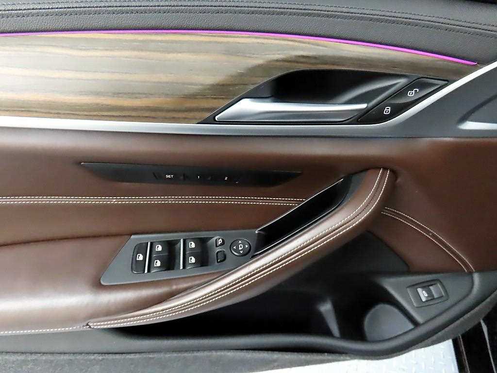 BMW 5 Series - Vista 11