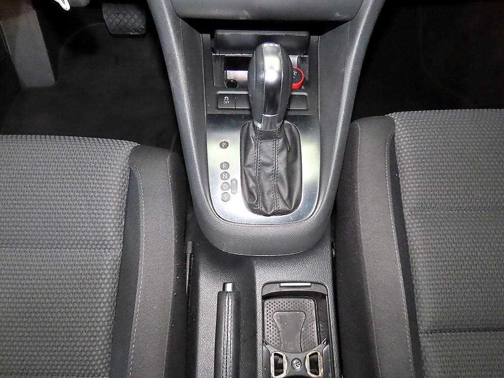 Volkswagen Golf - Vista 12