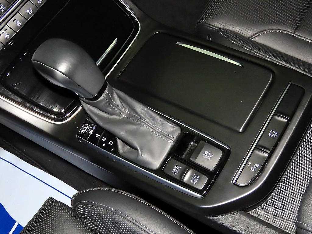 HYUNDAI Grandeur - Vista 12