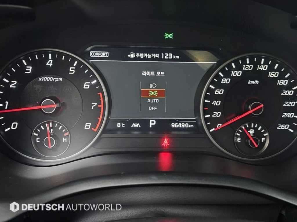 KIA Stinger - Vista 8