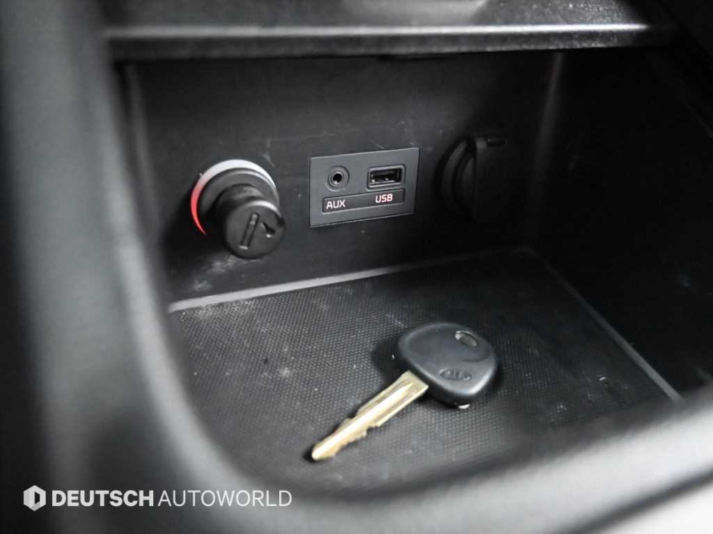 KIA K3 2014 Blanco - Importación desde Corea - HF Imports Iquique - Foto 18