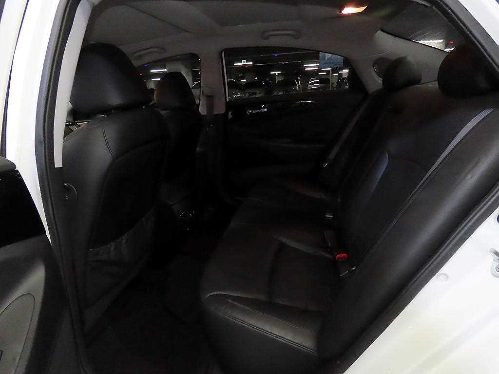 HYUNDAI Sonata - Vista 6