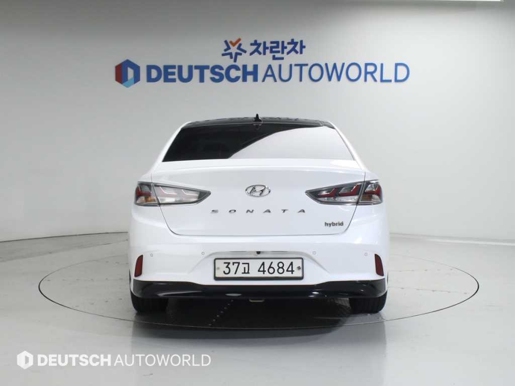 HYUNDAI Sonata - Vista 4