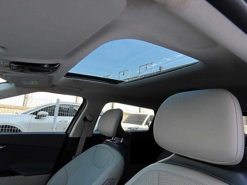 KIA EV6 2023 Negro - Importación desde Corea - HF Imports Iquique - Foto 14