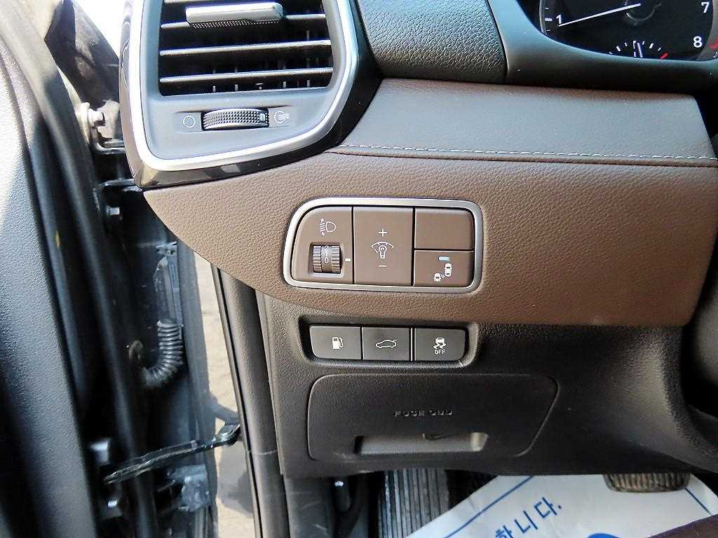 HYUNDAI Grandeur - Vista 12