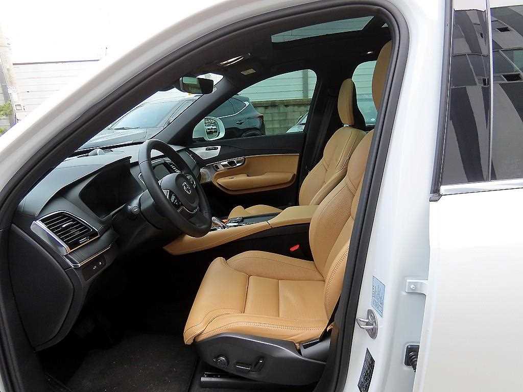 Volvo XC90 - Vista 5