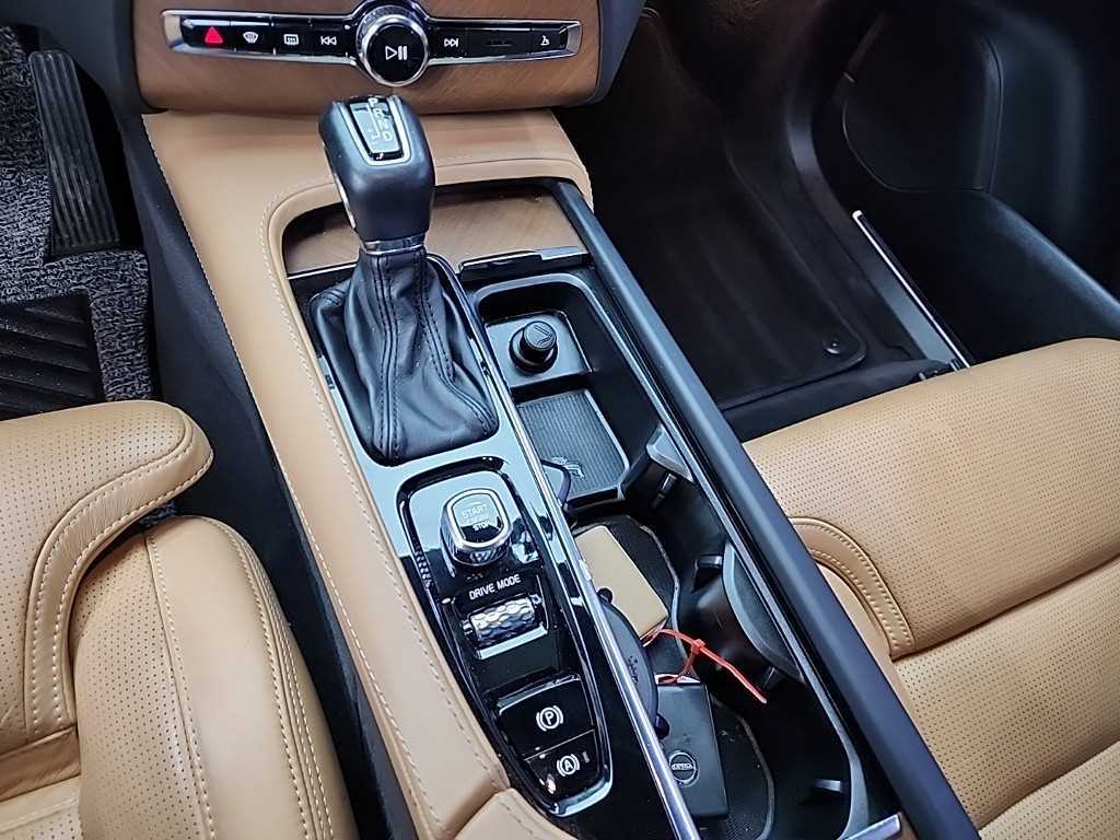 Volvo XC90 - Vista 8