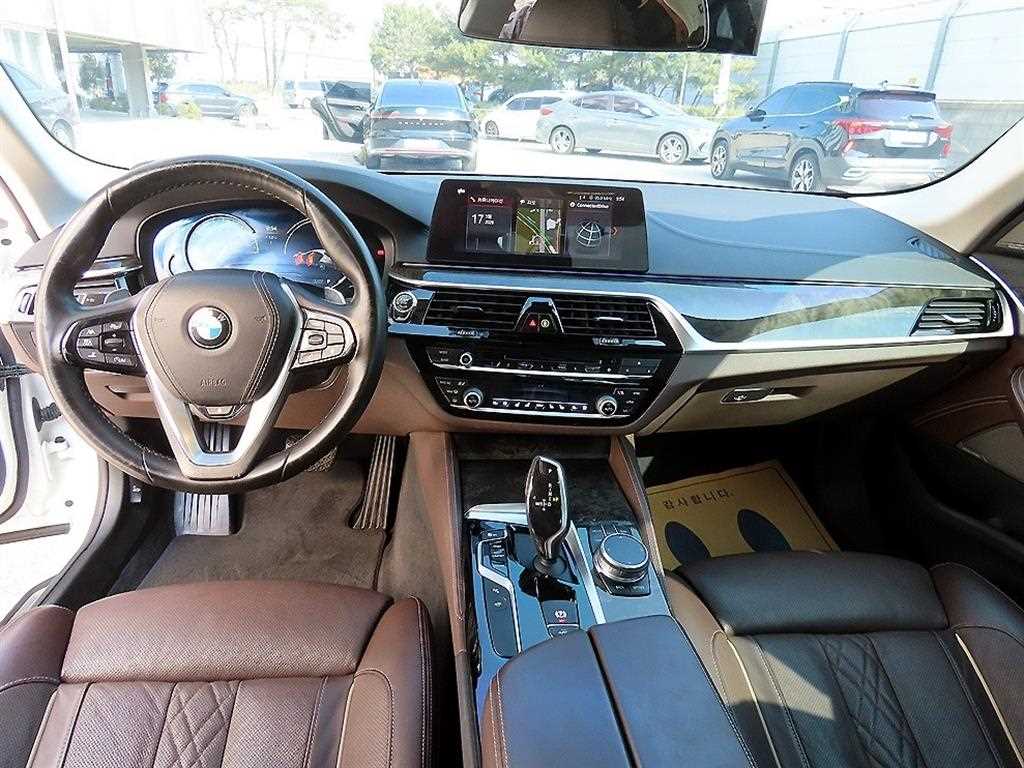 BMW 5 Series - Vista 7