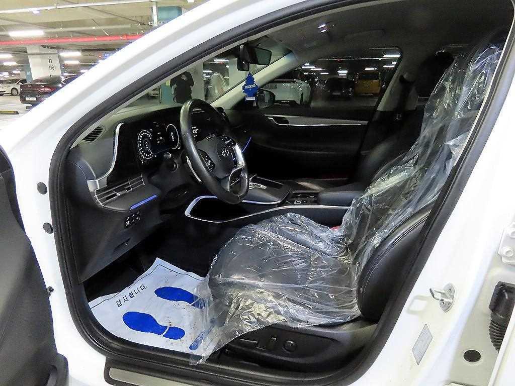 HYUNDAI Grandeur - Vista 6