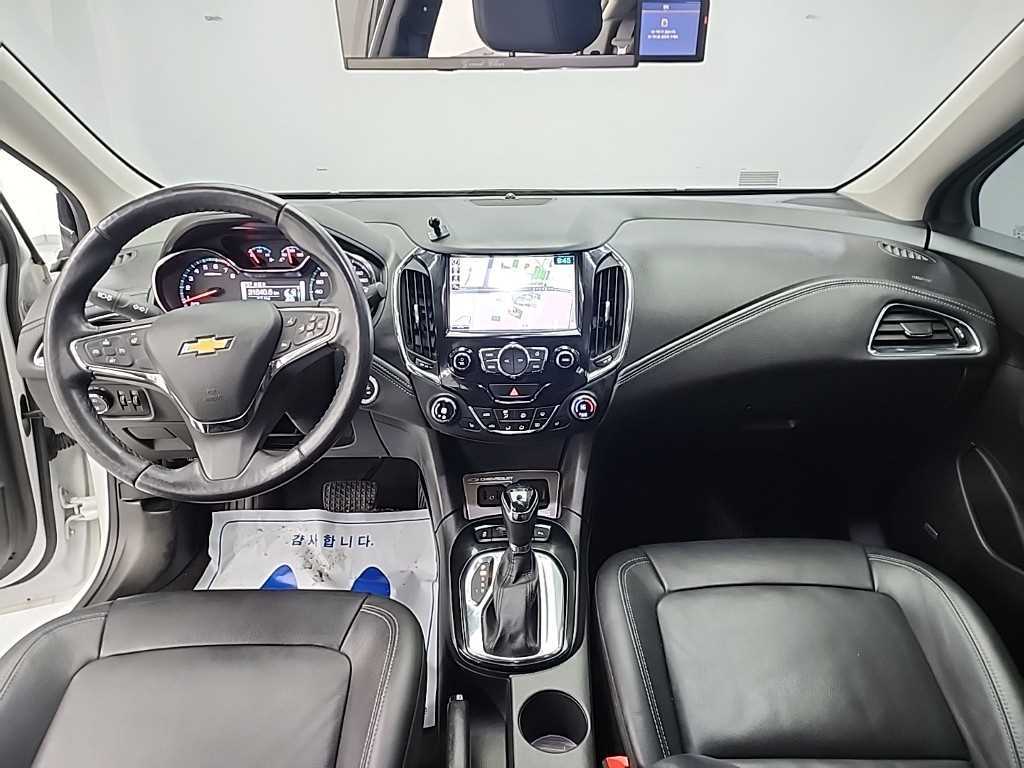 Chevrolet Cruise - Vista 7