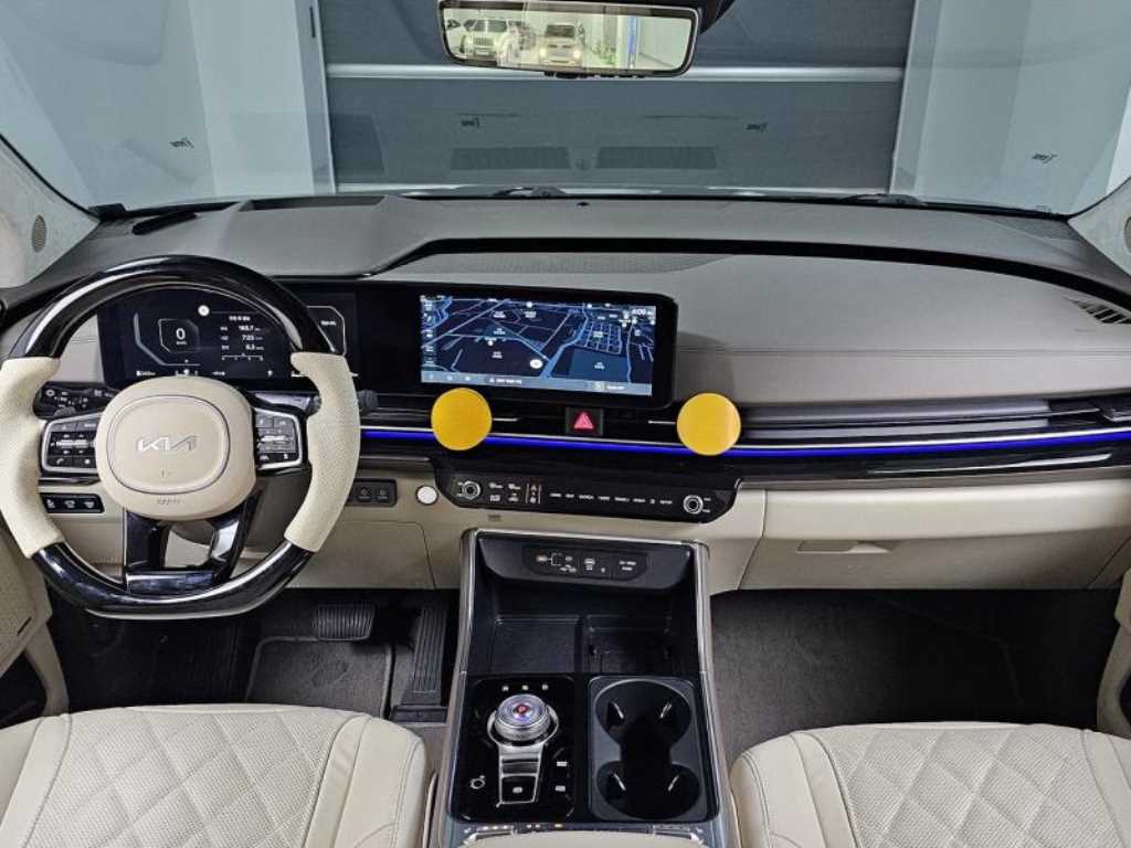 KIA Carnival - Vista 5