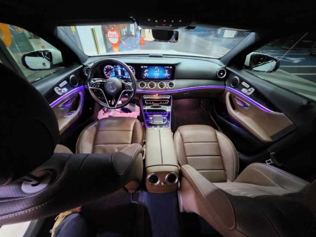 Mercedes Benz E class - Vista 6