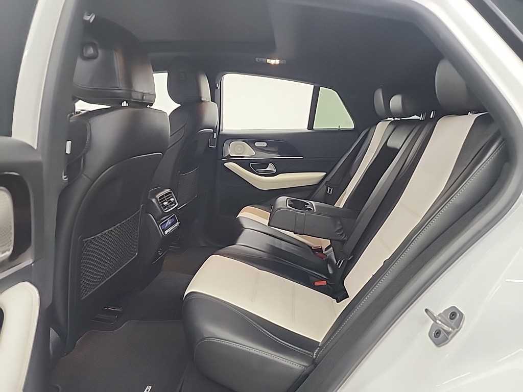 Mercedes Benz GLE Class - Vista 12